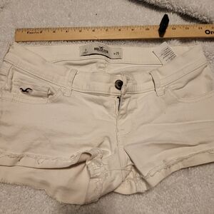 Hollister size 3 26w